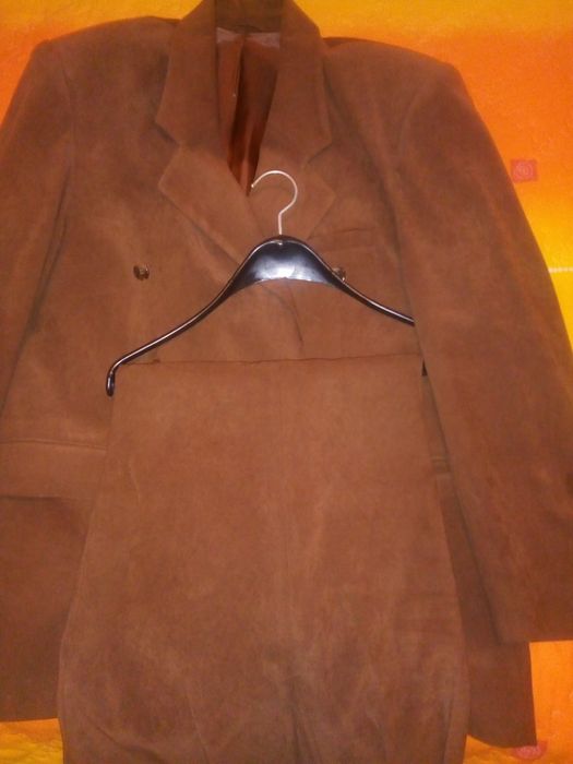 Мъжки костюм номер 52- 54