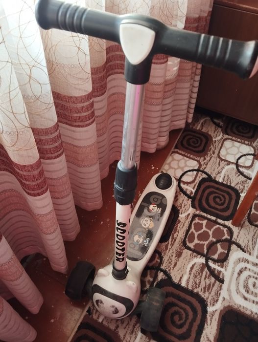 Продам детский самокат