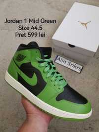 Jordan 1 Mid Green