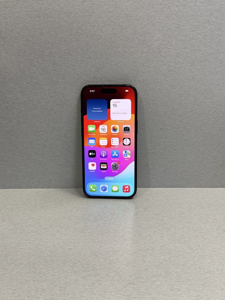 Продавам перфектен iPhone 15 100%