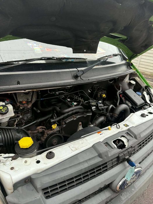 Ford transit 2.4 l 100 cp an 2010