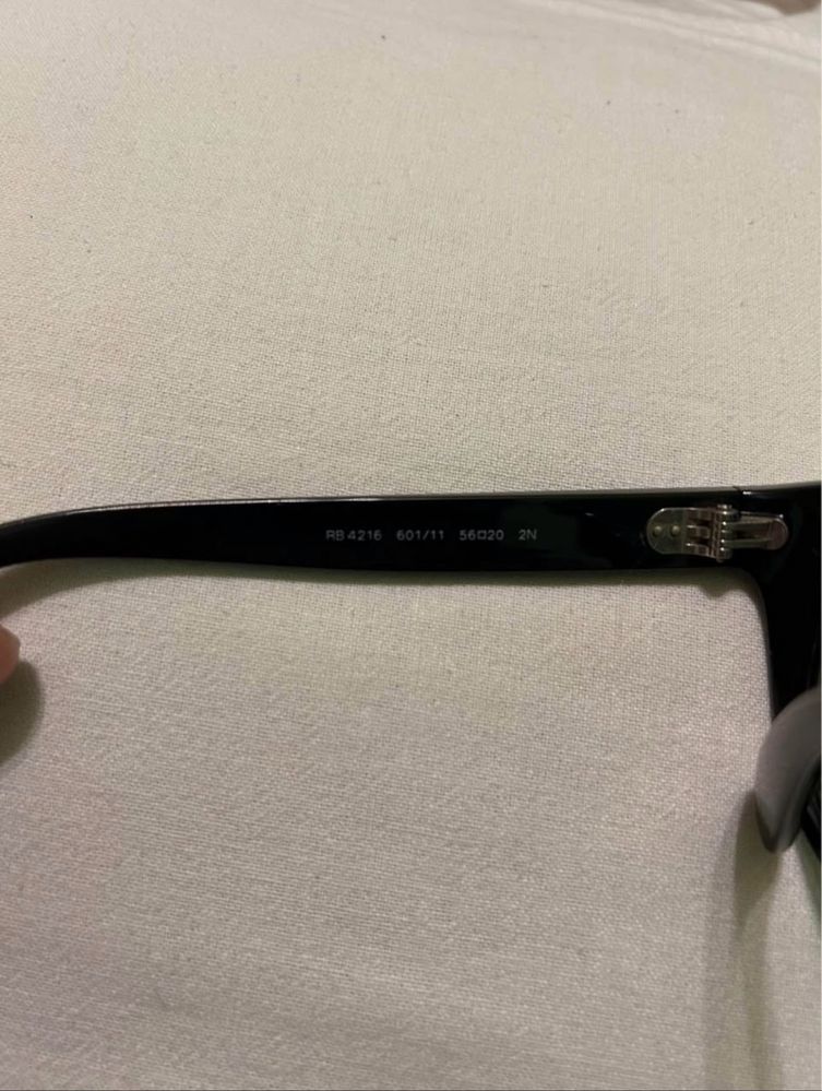 Сльнчеви очила Ray Ban RB 4216 601/11
