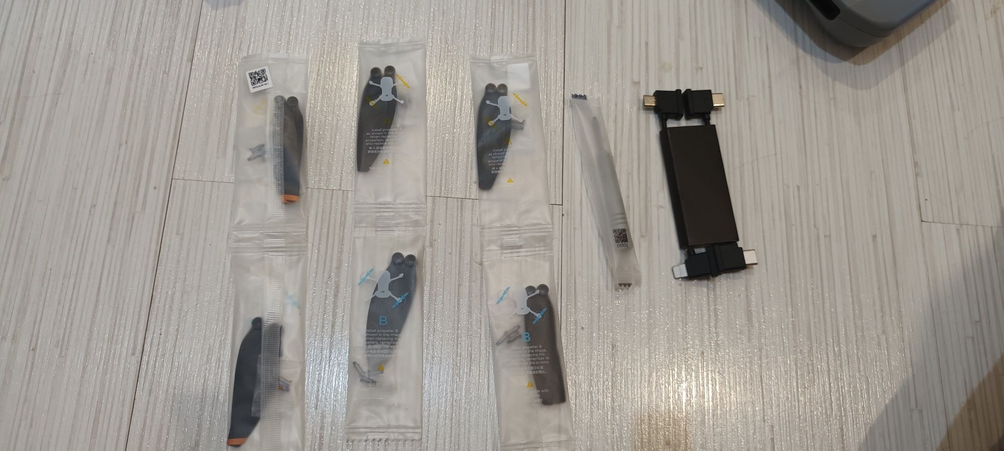 Продавам Дрон DJI MINI 2 se