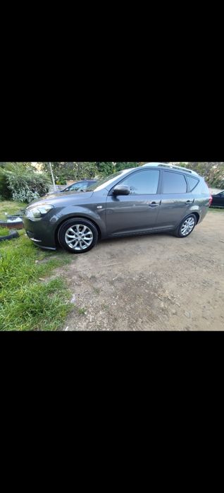 Vând KIA ceed 1.6 diesel