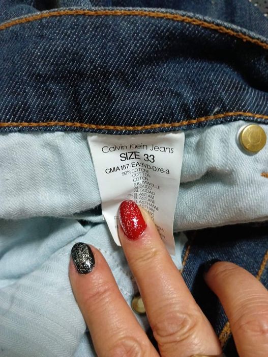 Vând blugi bărbătești