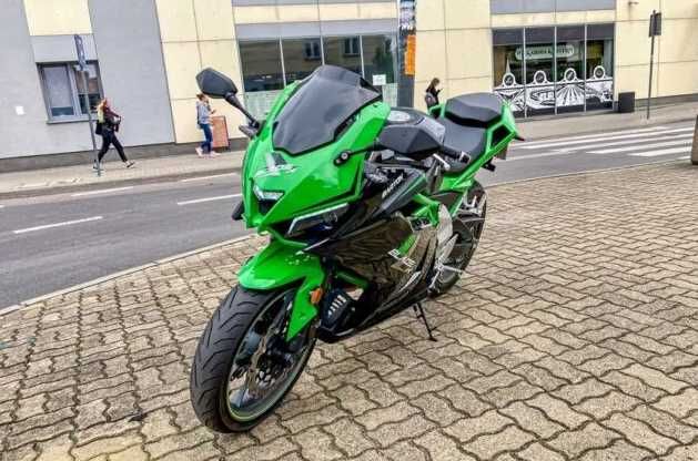 MOTOCICLETA Barton Blade-R 125 cc