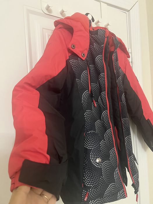 Куртка девочке 8-10 лет