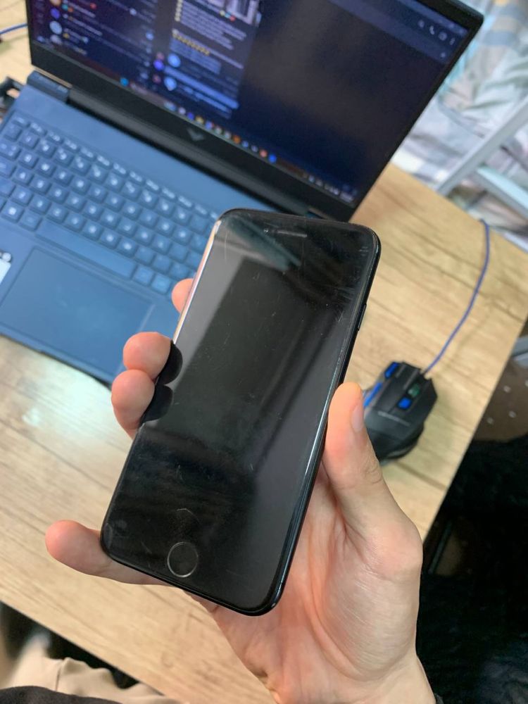 Iphone se (2020)