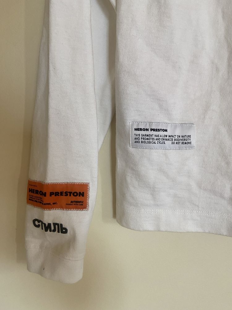Оригинална бяла блуза “ СТИЛЬ” на Heron Preston