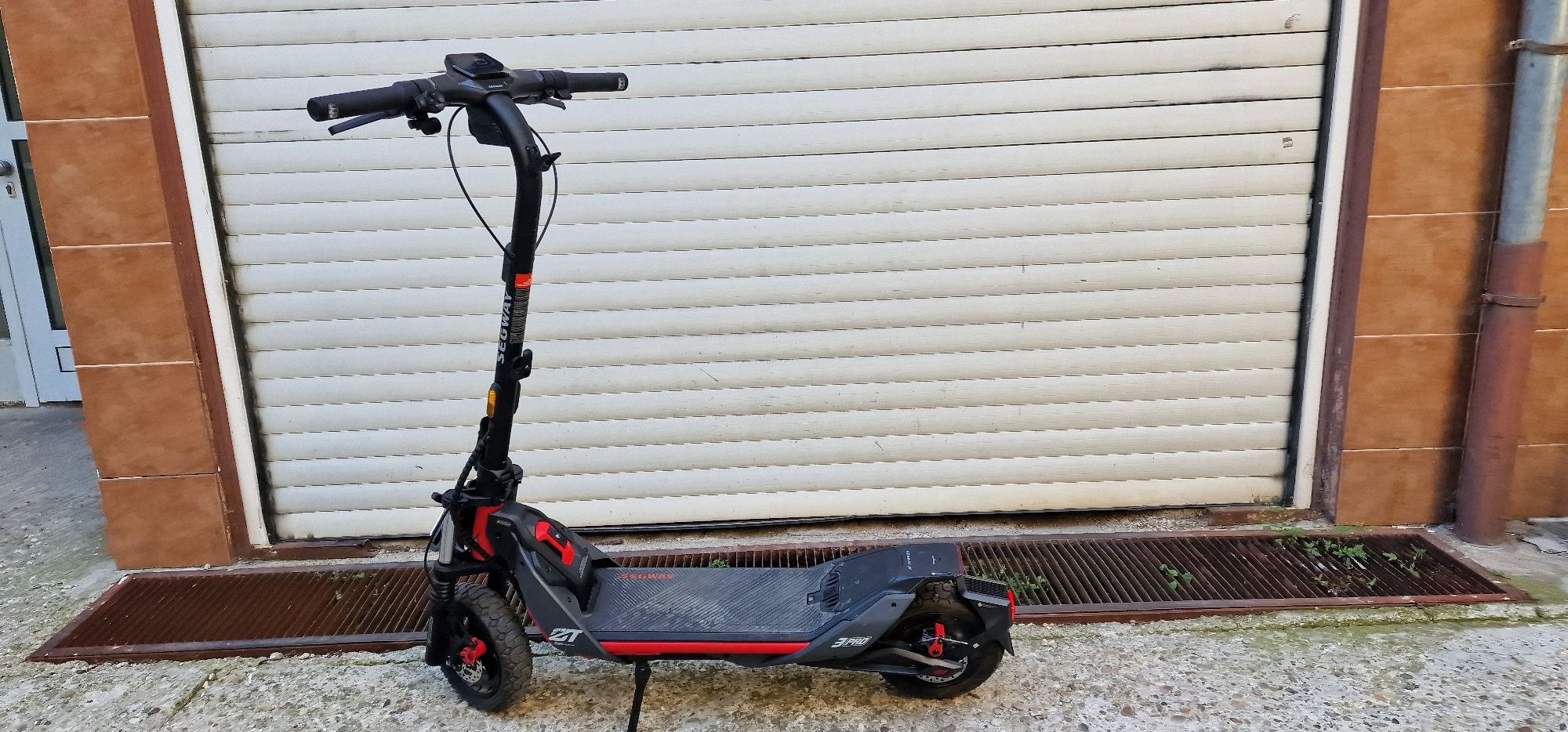 Електрическа тротинетка Segway zt3 pro 650w