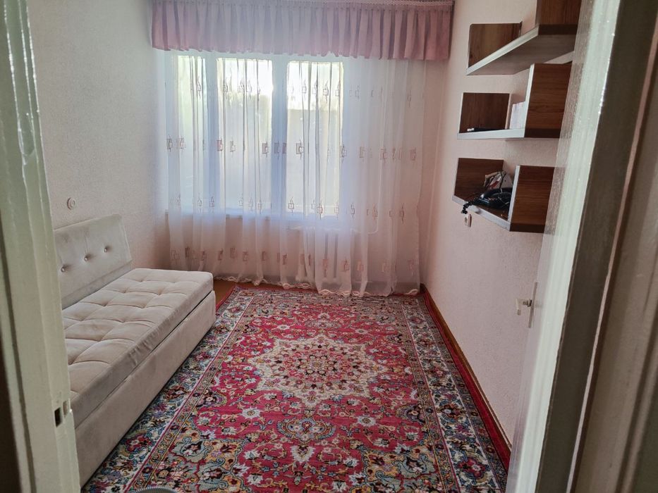 Кора камиш 2/4 Тансикбоев бозордан утганда гиштли дом 3/3/4 оила