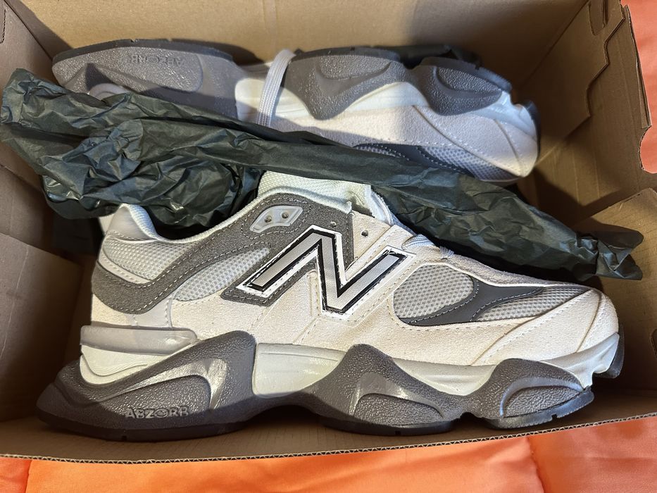 New Balance 9060 маратонки