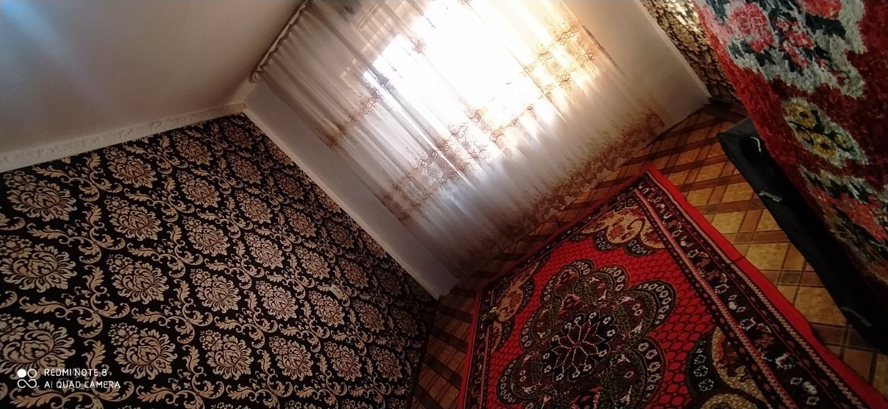 Dom sotiladi 2 xonaliy Variyatgayam beriladi
