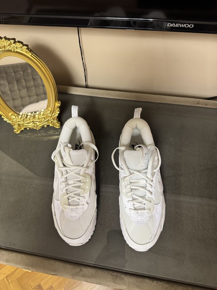 Маратонки Nike new