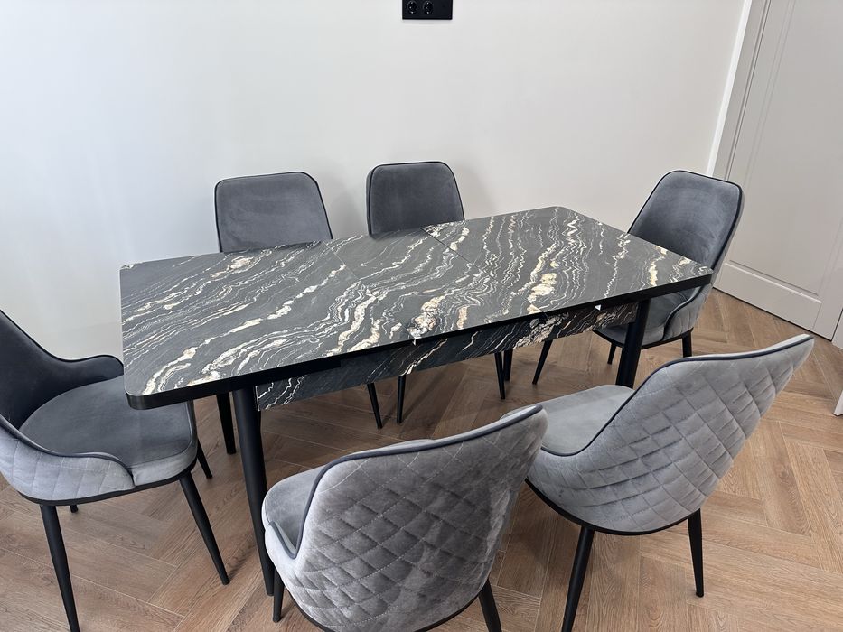 Стол стулья 6 шт в отличном состоянии