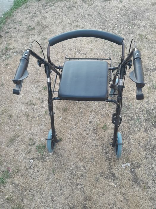 Rollator- căruț pt. adulți