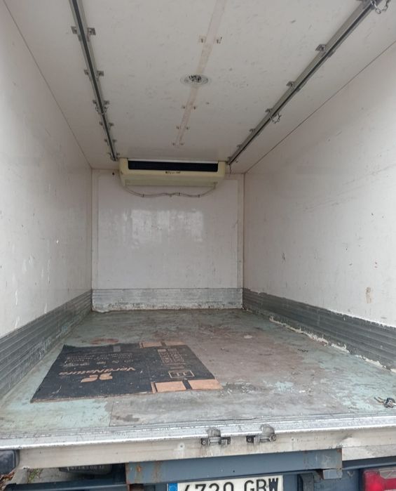 Cub frigorific iveco sprinter, container, cason