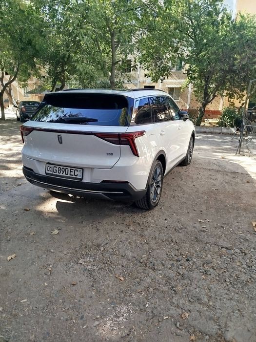 Bestune T55 2023 yil yengide holatda ideal