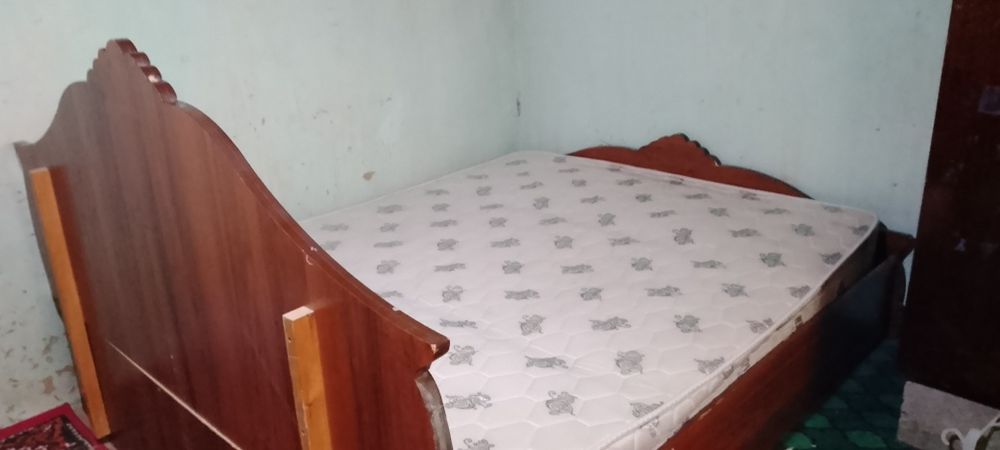 2 kishilik Divan sotiladi