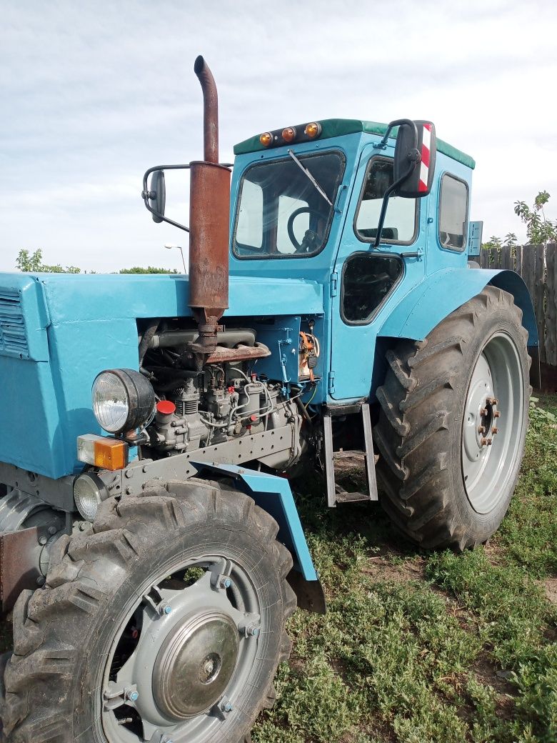 Продам трактор т 40ам