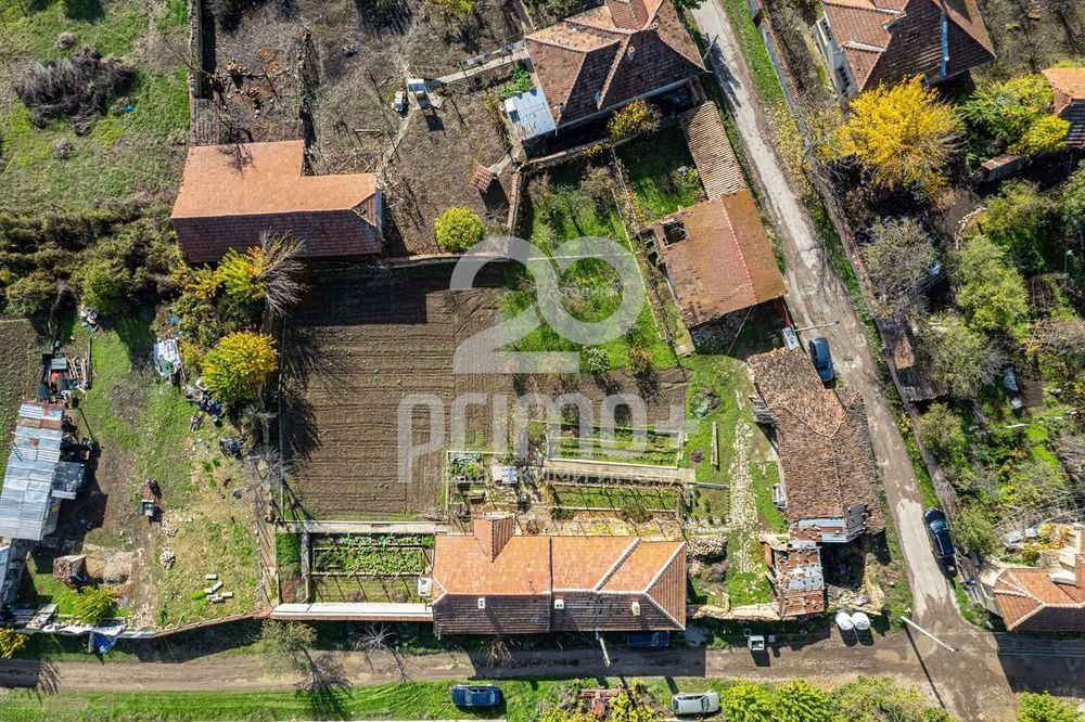 Продава се Къща в с. Драганово, Област Велико Търново - 144 кв.м за 500 €/кв.м - Снимка #13