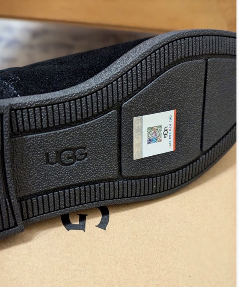 Женские ботинки UGG  Australia из черной замши