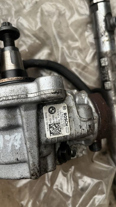 Pompa rampa injectie injectoare bmw 2.0 n47 143,177,184 cp dezmembrari