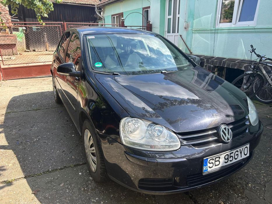Volkswagen GOLF 5
