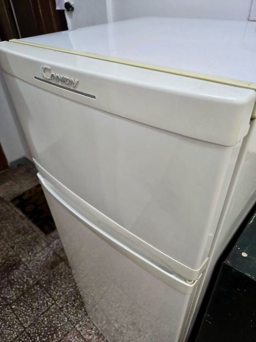 Se vinde frigider CANDY perfect functional