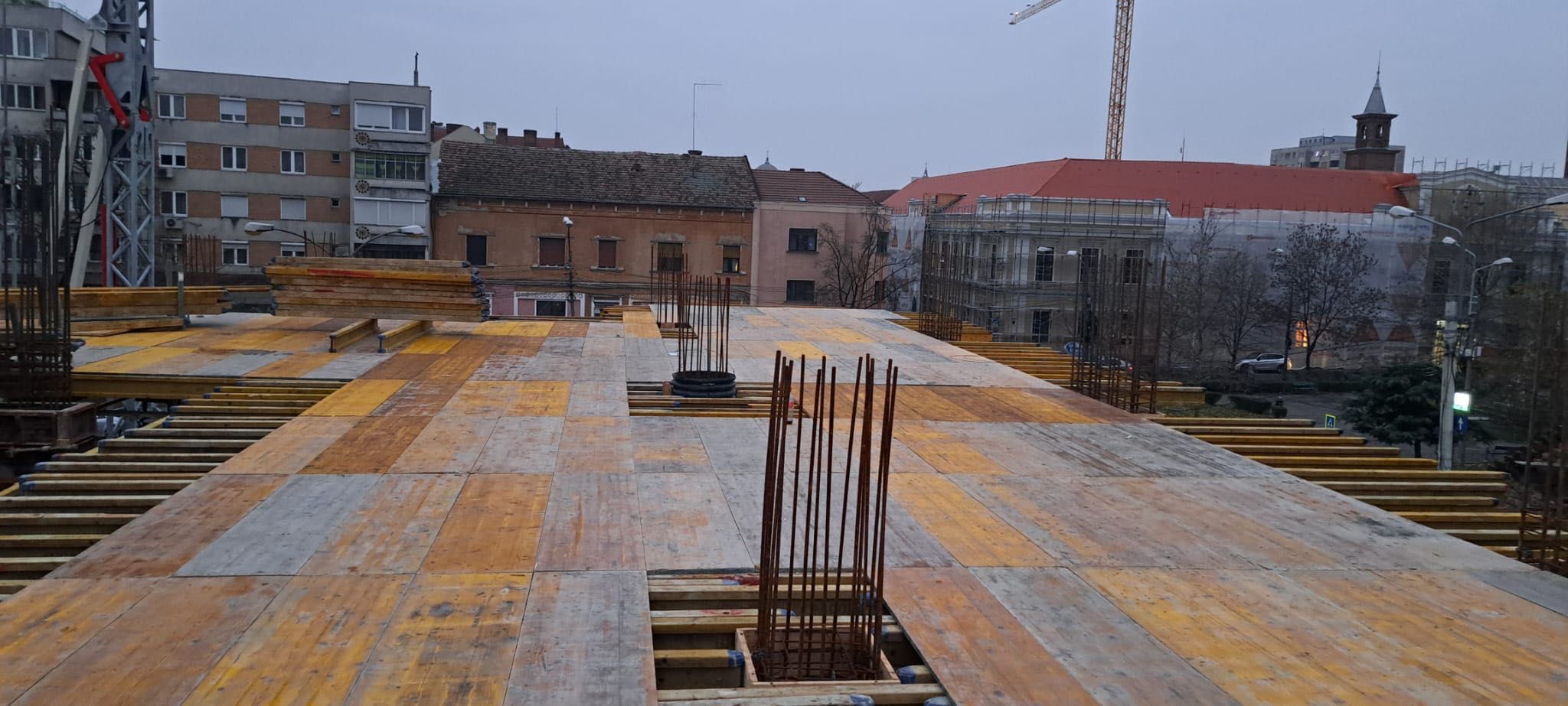 Echipa pentru casa ta – lucrăm corect de la fundație până la acoperiș