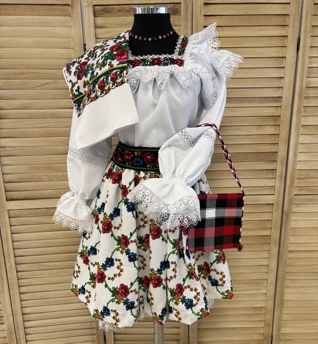 Costum traditional de Maramures pentru femei set complet