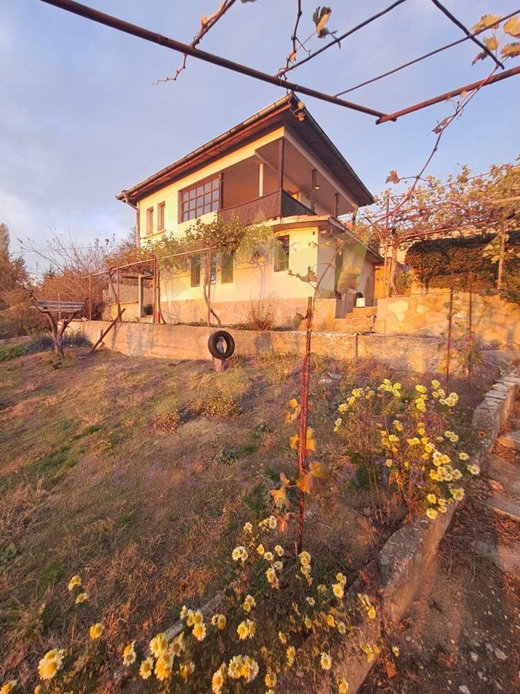 Къща в Варна-м-т Ракитника площ 80 цена 150000