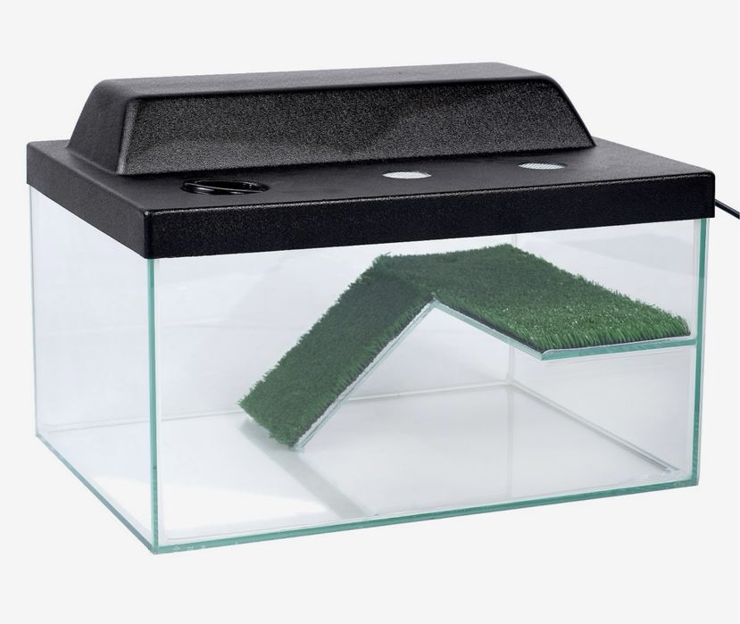 Террариумы разные, от 12 до 90 литров