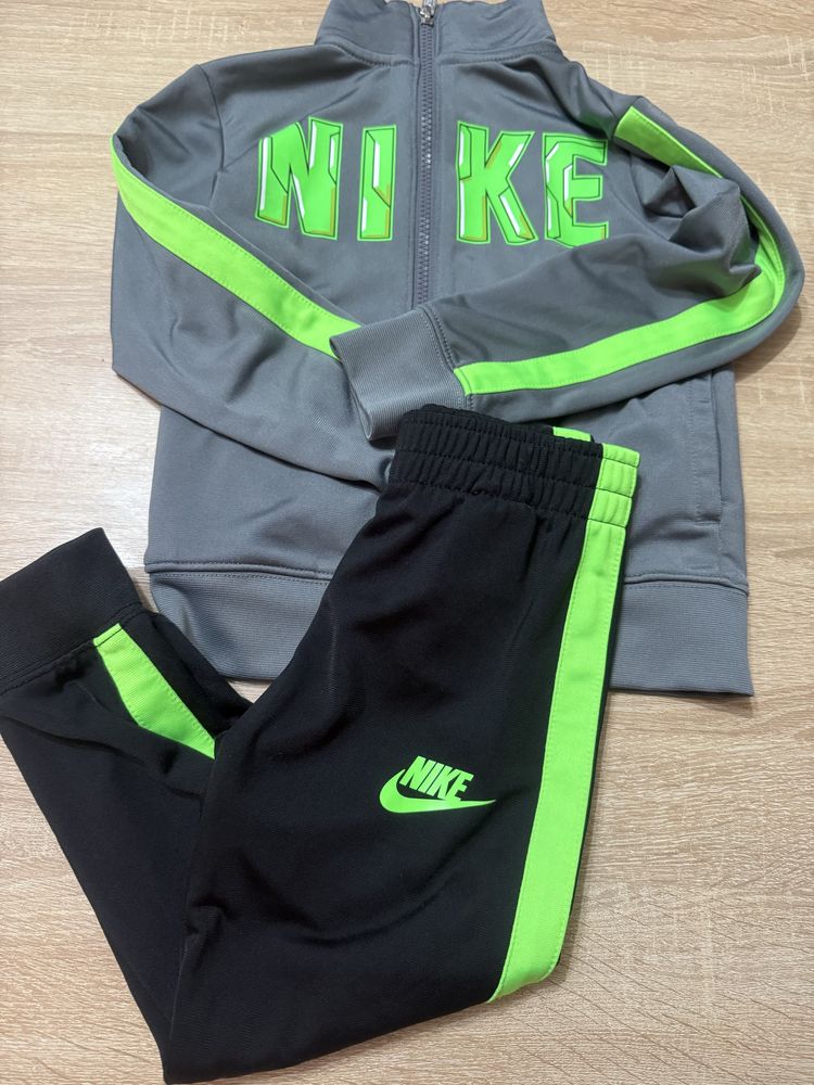 Trening nike copil 3-4 ani