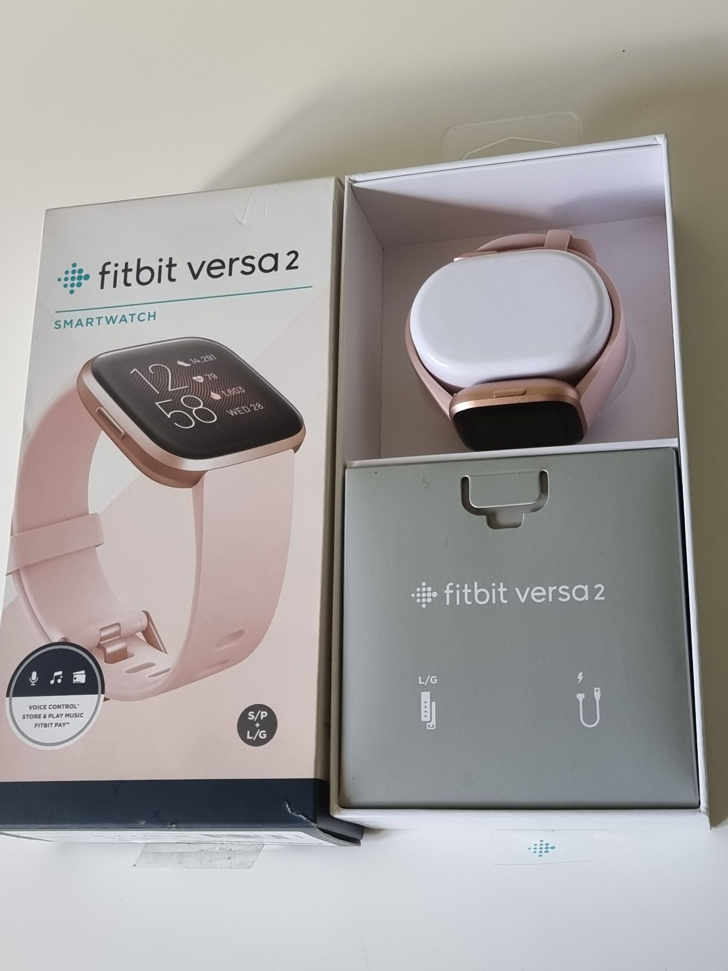 Часовник Smartwatch Fitbit Versa 2