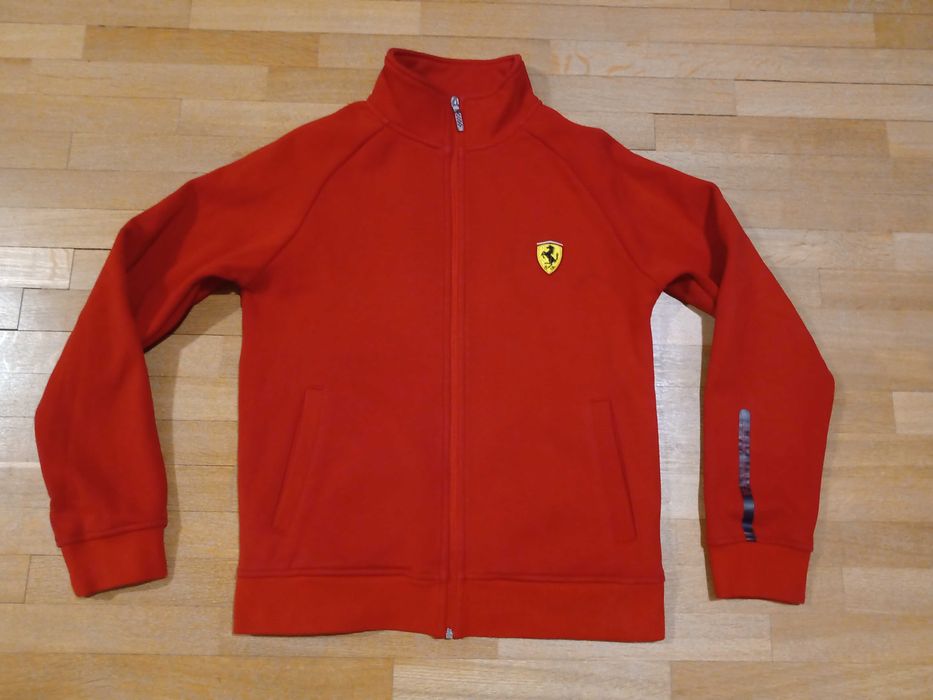Scuderia Ferrari Softshell червено горнище с цип оригинал размер S