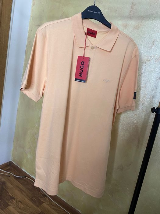 Tricou cu guler