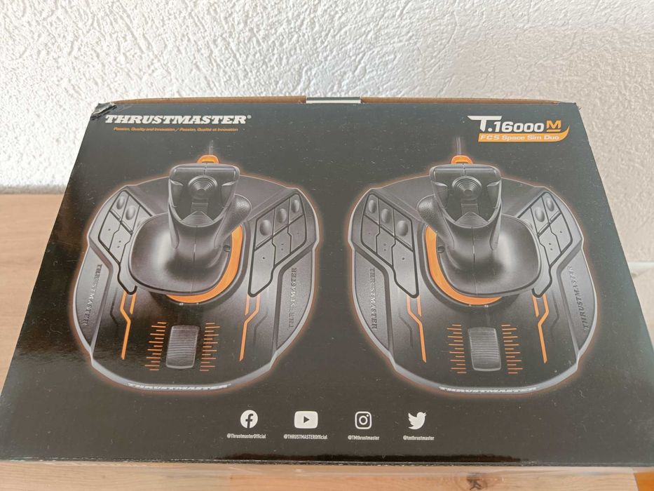 Джойстик Thrustmaster