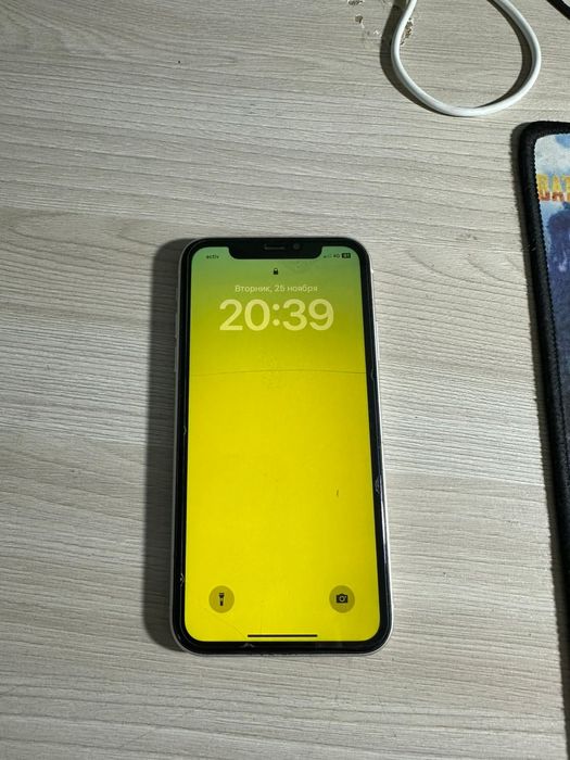 iPhone 11 в идеальном состоянии