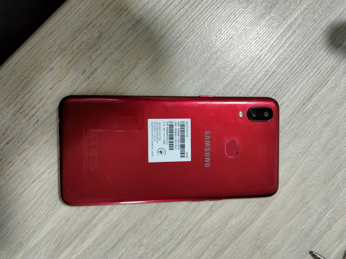 Samsung a10  хорошые состояние