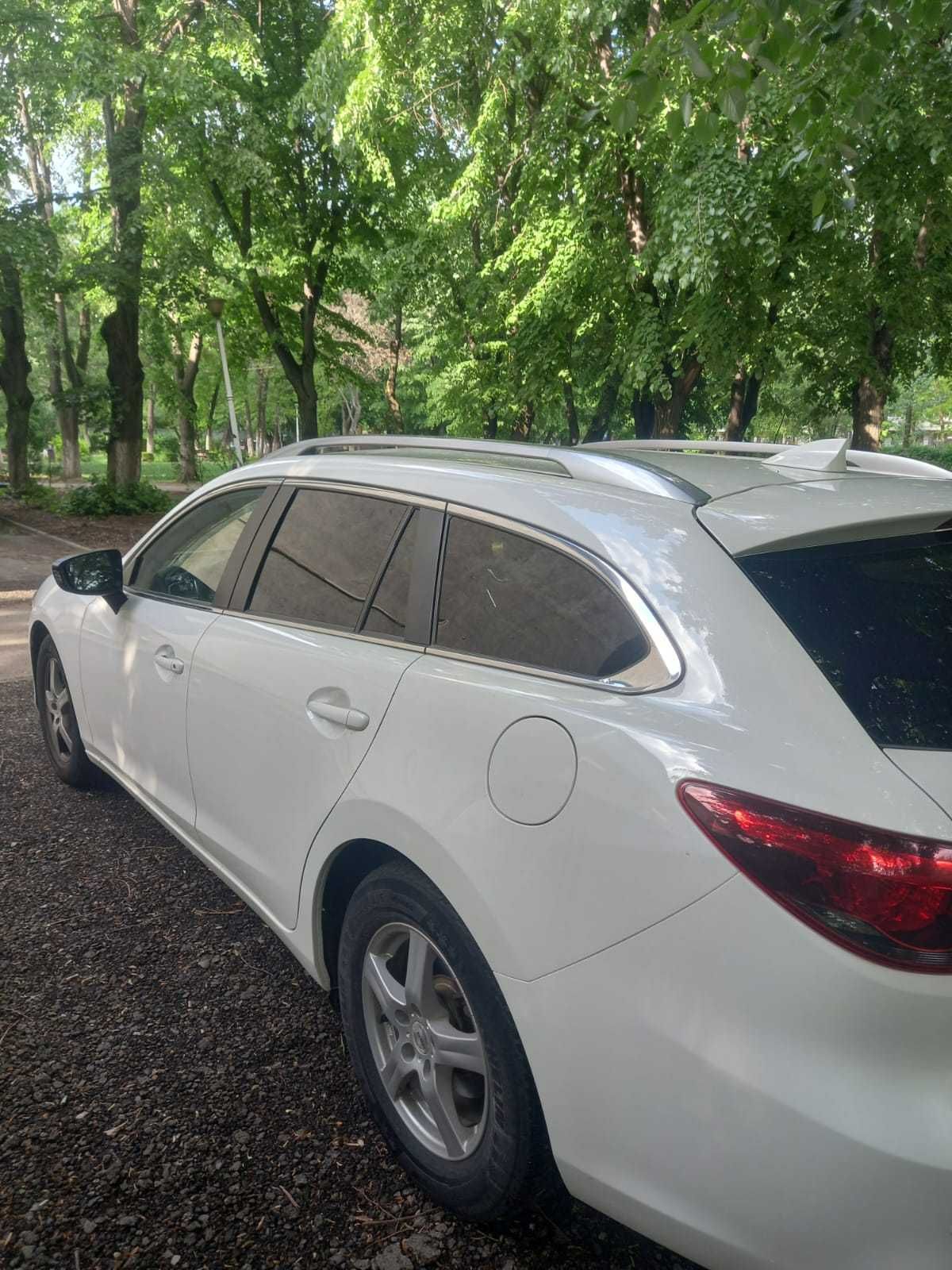 Mazda 6 în stare foarte bună, ideală pentru familii