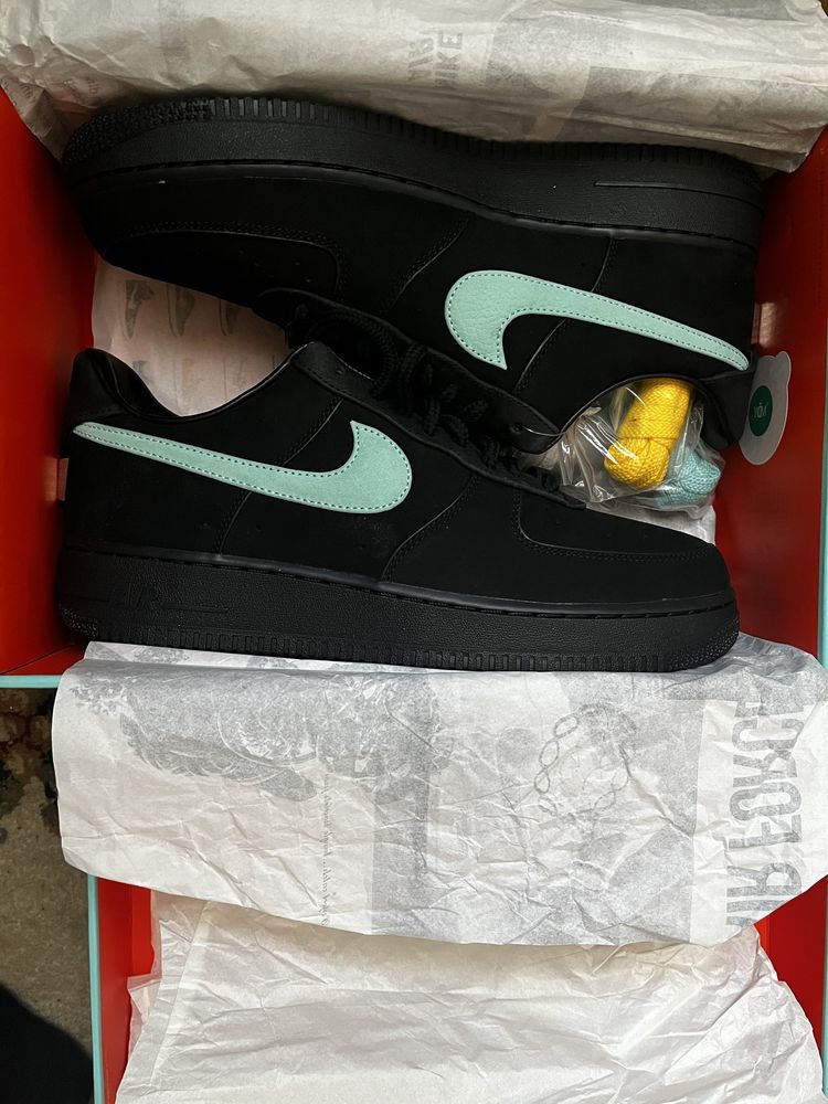 Продам Кроссовки Nike Air Force 1 Tiffany