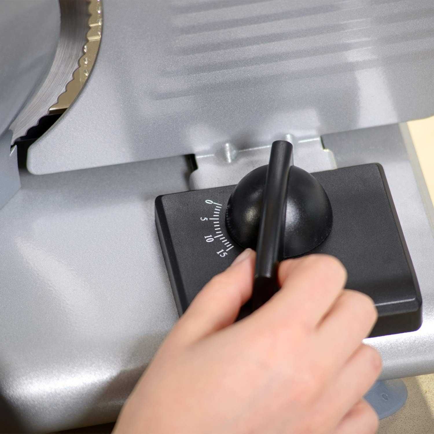 НОВА Машина за рязане на колбаси с Гаранция Taurus Cutmaster