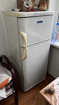 Холодильник Большой