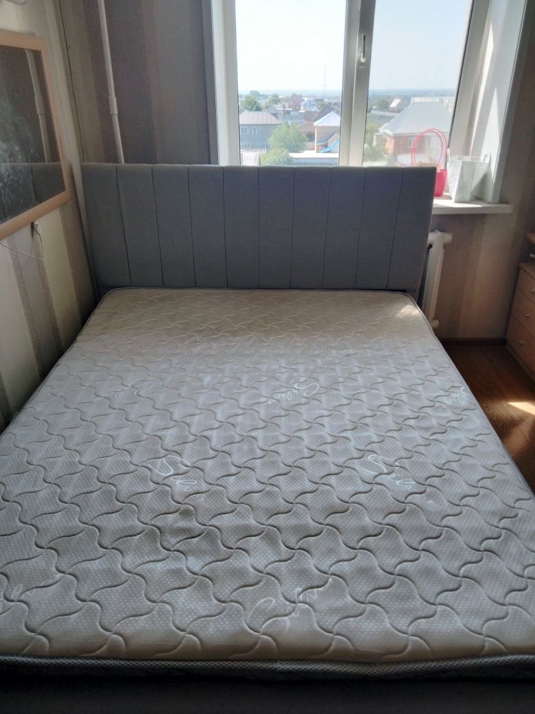 Срочно продам двуспальную кровать