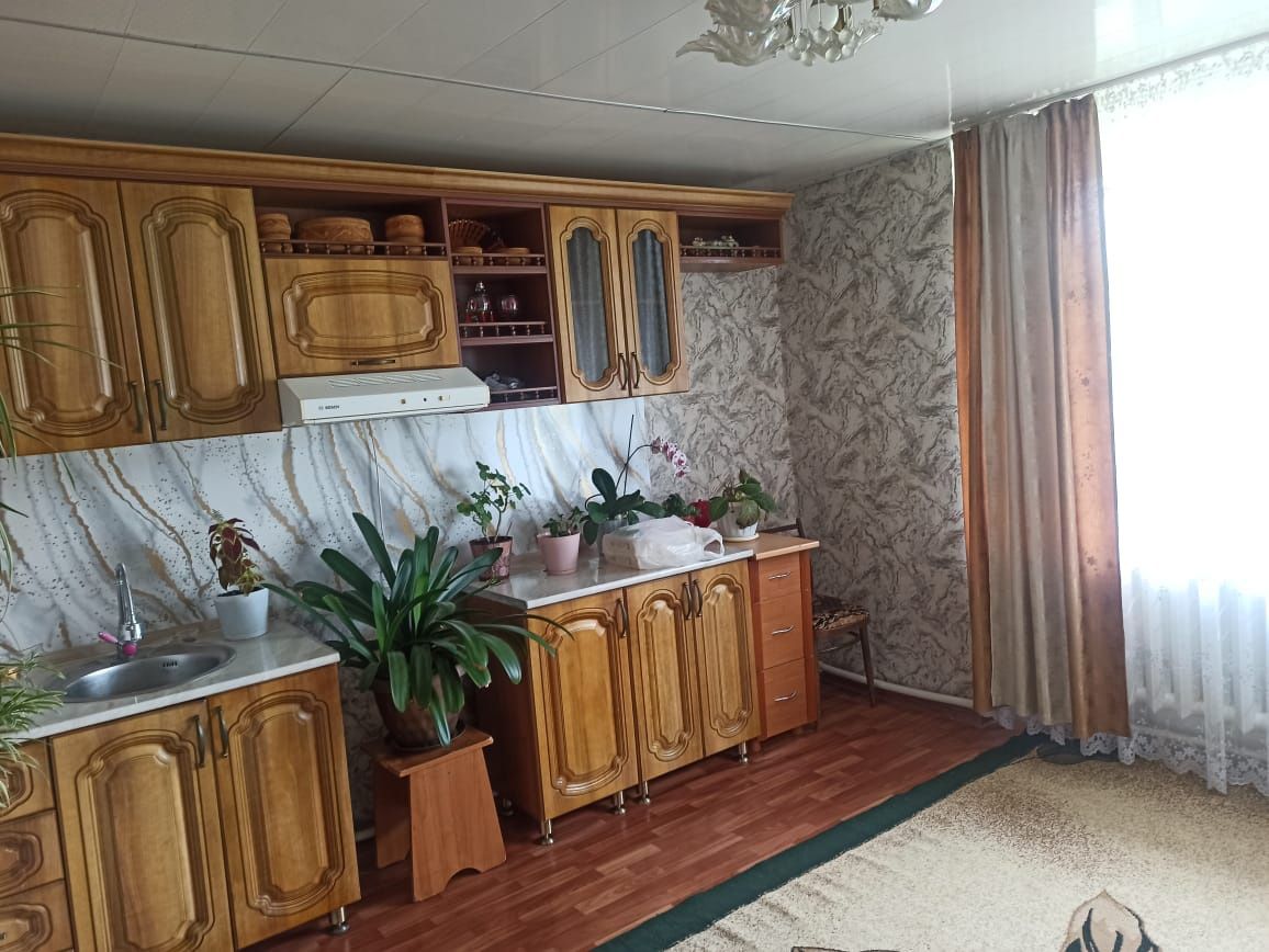 Срочно продается дом в поселке Центральное.