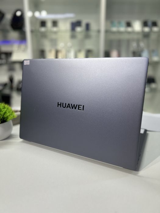 Huawel D16 core i5-12
