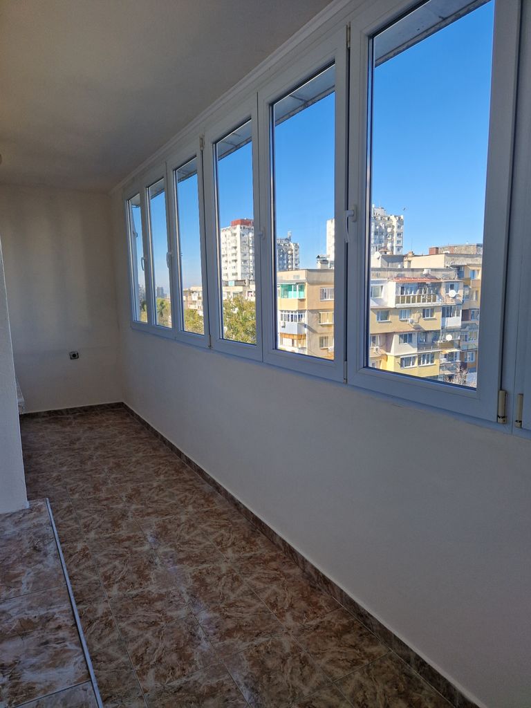Дава се под наем Тристаен апартамент в Русе, Дружба 3 - 82 кв.м за 280.5 € - Снимка #4