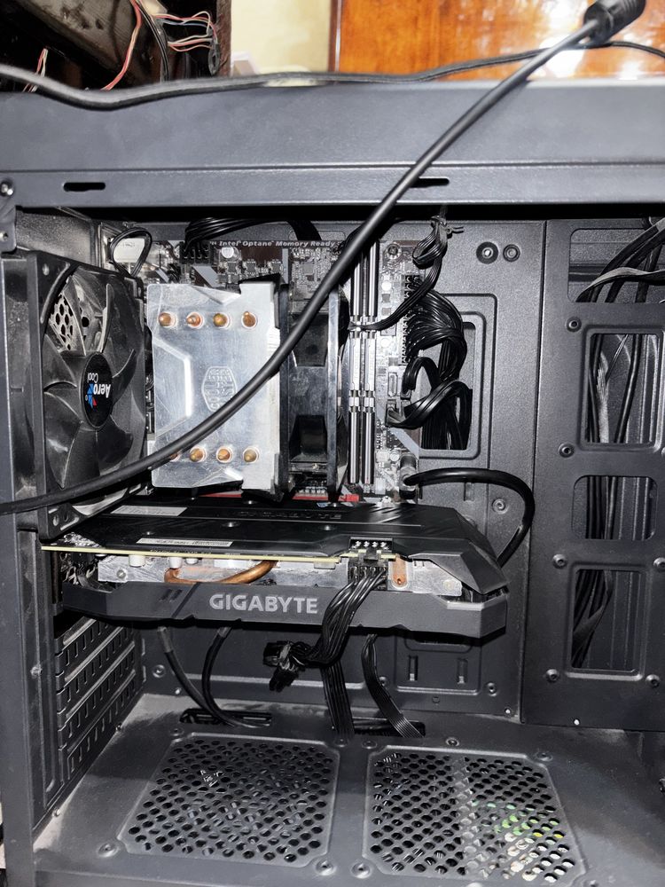 Продам игровой кейс i5 9400 6 ядер