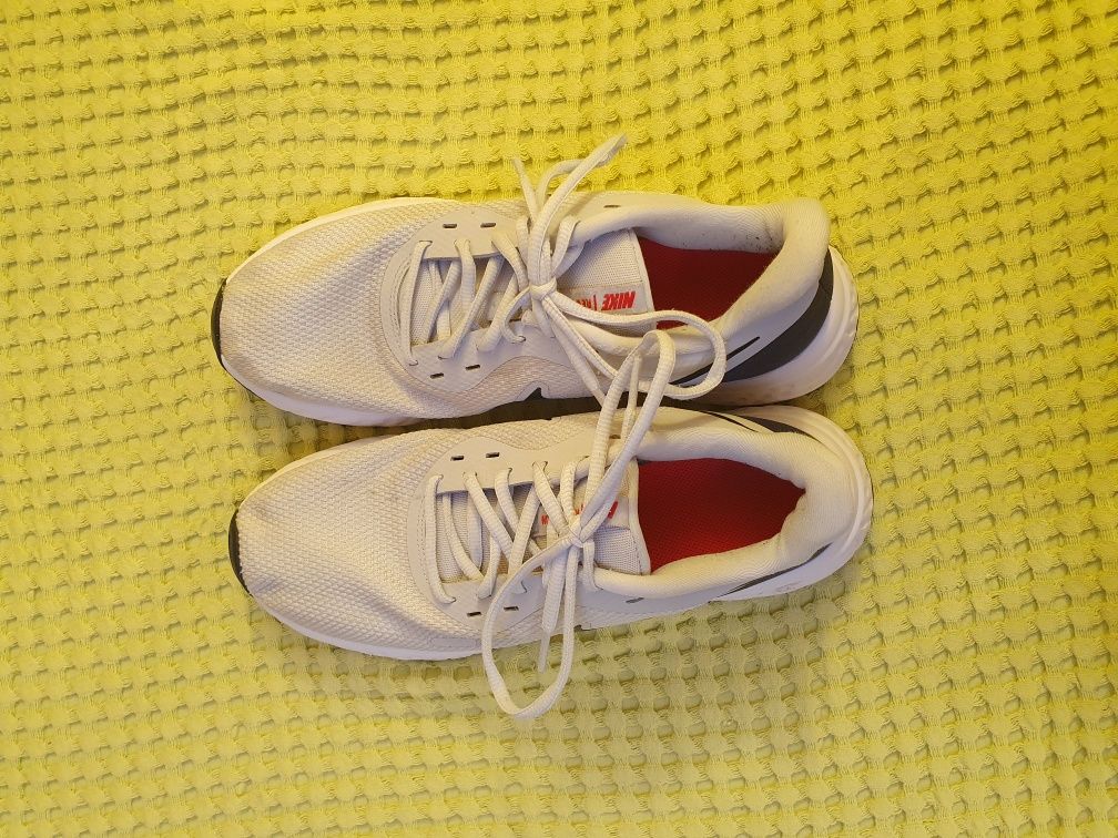 Обувки nike в добро състояние